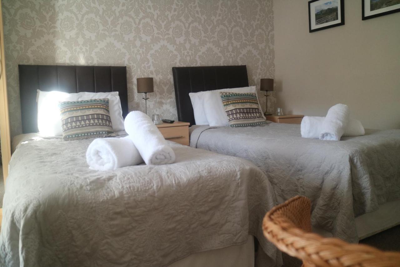 Glyn Afon Hotel เคอร์นาวอน ภายนอก รูปภาพ